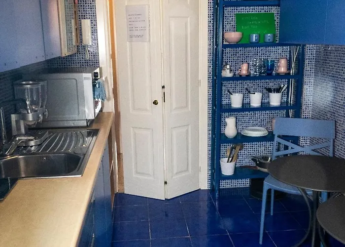 Kwatera prywatna Cozy Private Near Metro *
