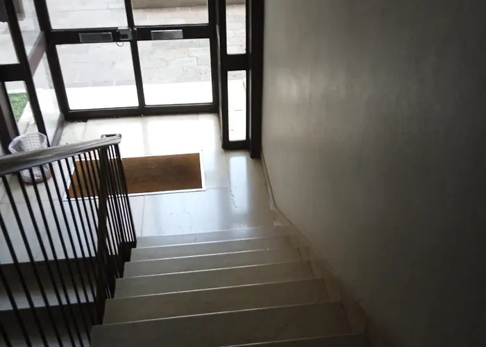 Cozy Private Near Metro Kwatera prywatna