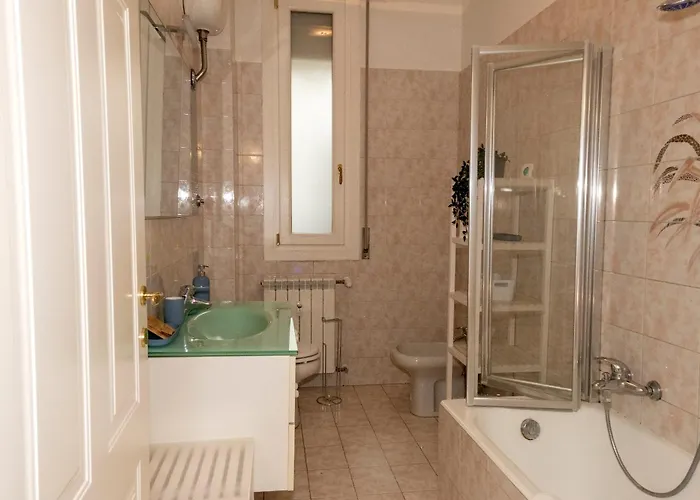 Cozy Private Near Metro Rzym